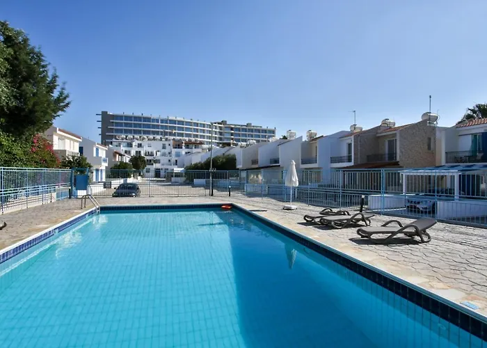 Horizon-Amazing Location, Sea&Nature View, 2Br,Large Balcony