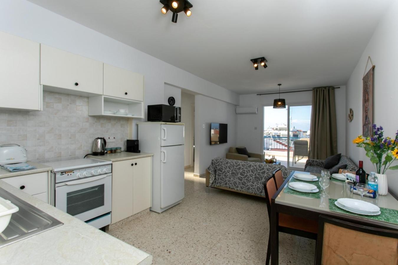 Horizon-amazing Location, Sea&nature View, 2br,large Balcony *